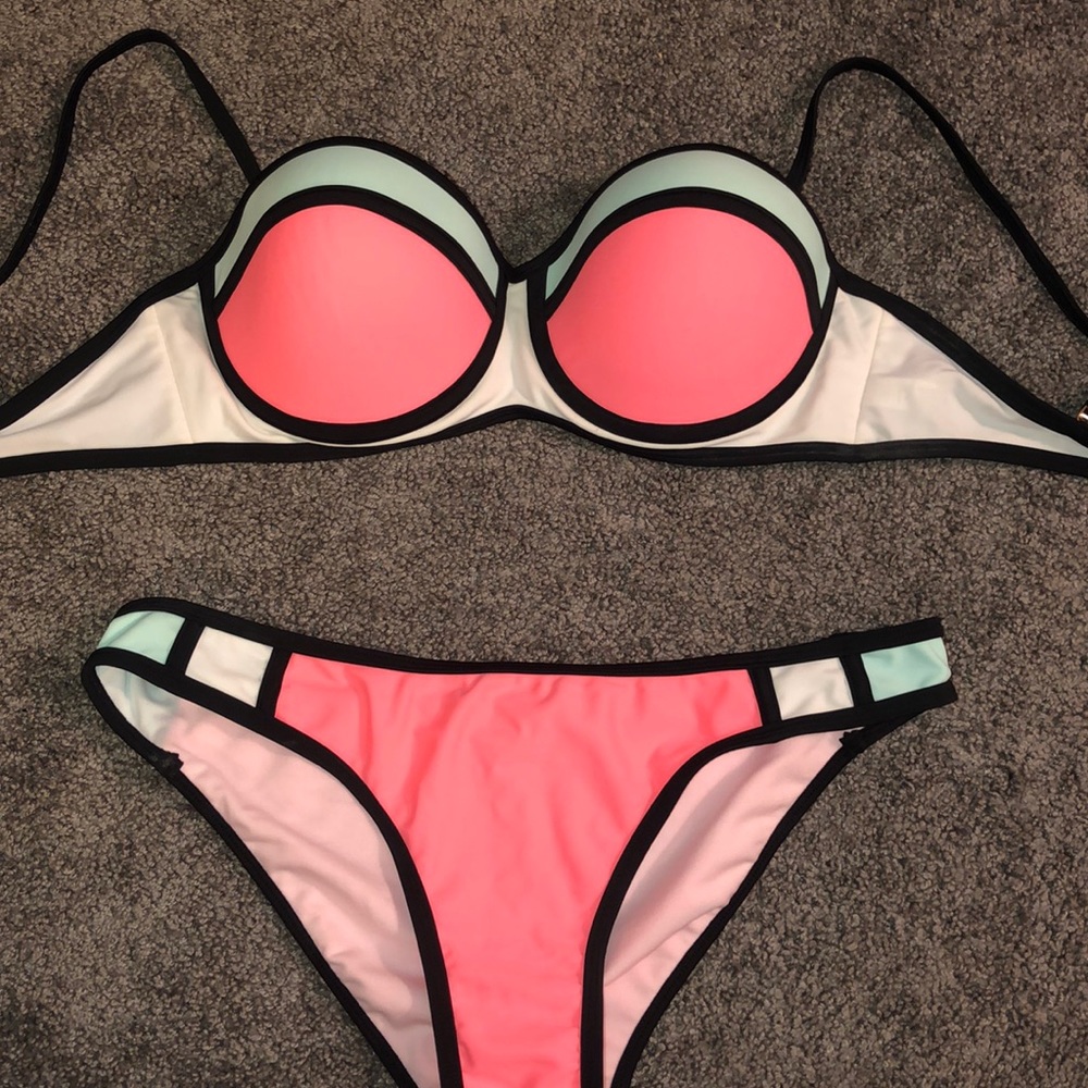 Aldo Bikini